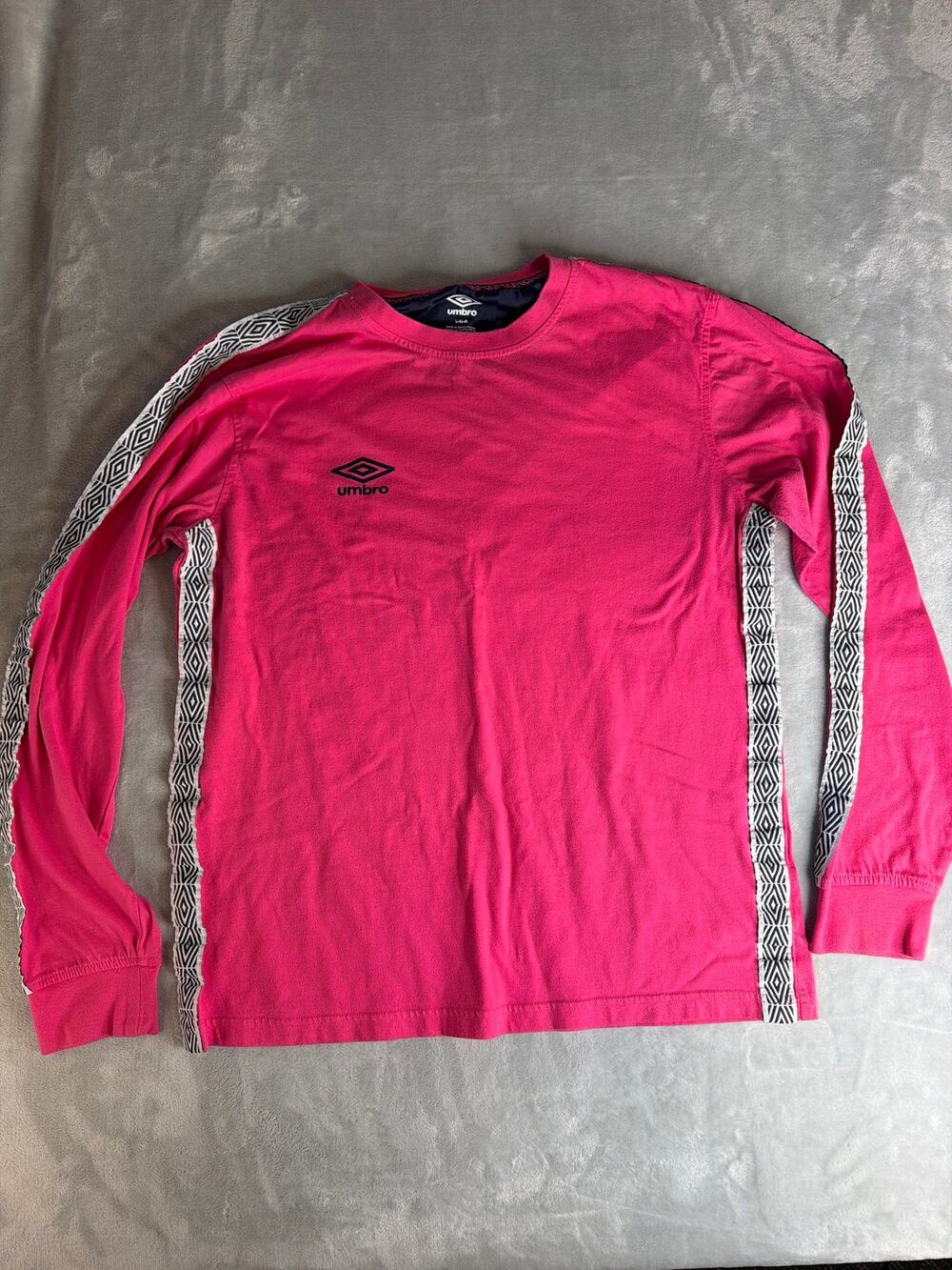 Umbro Nylon Ribbon Long Sleeve T-Shirt (Hot Pink) - Men's Large